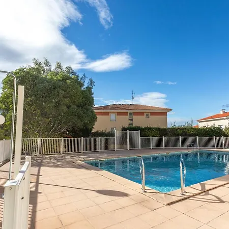 Joli 65m² Piscine Parking Apartment