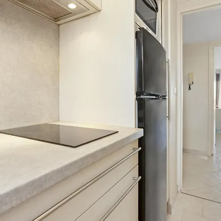 Joli 65m² Piscine Parking *